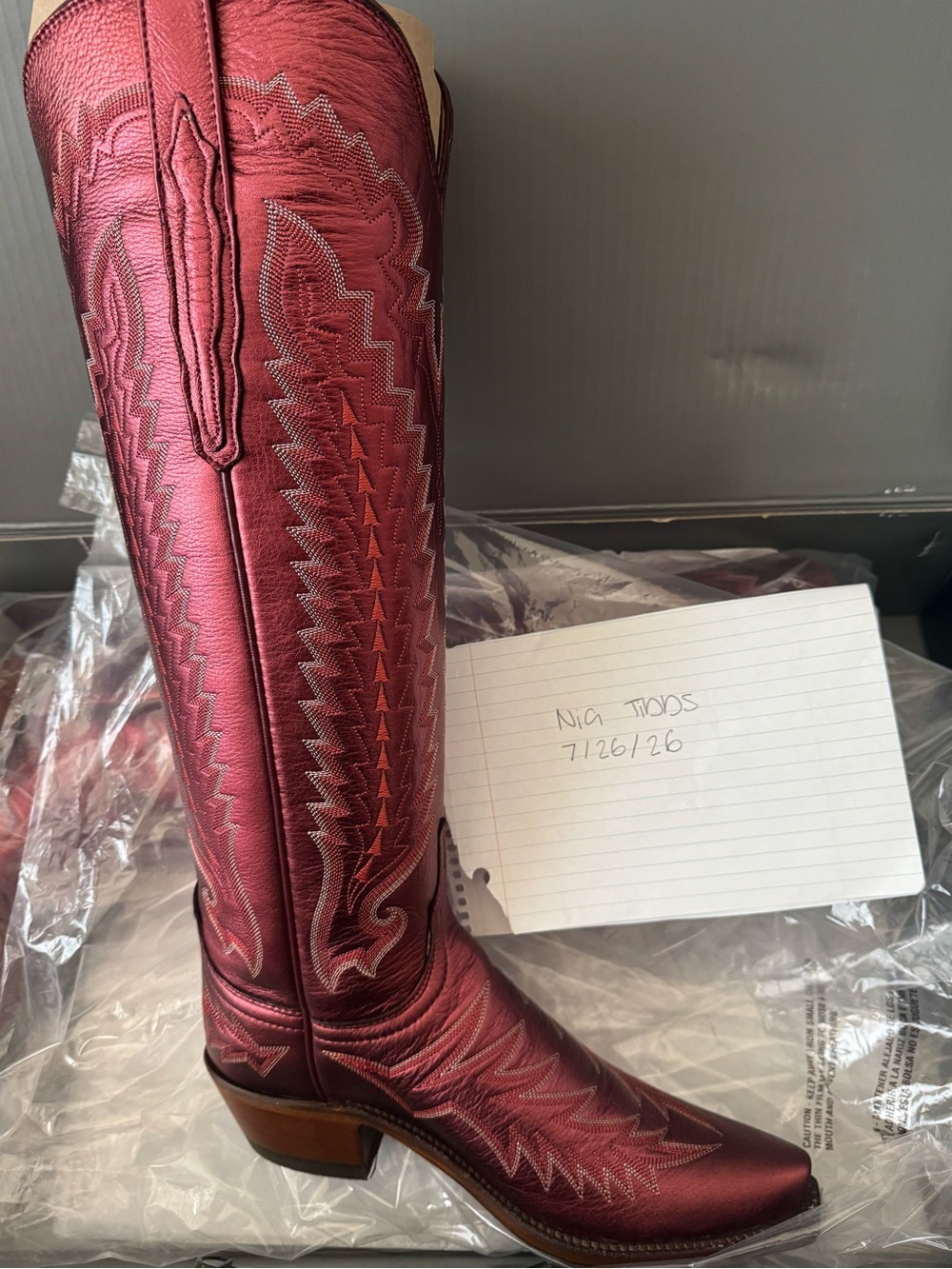 Lucchese Priscilla Black Cherry - Picture 2 of 4